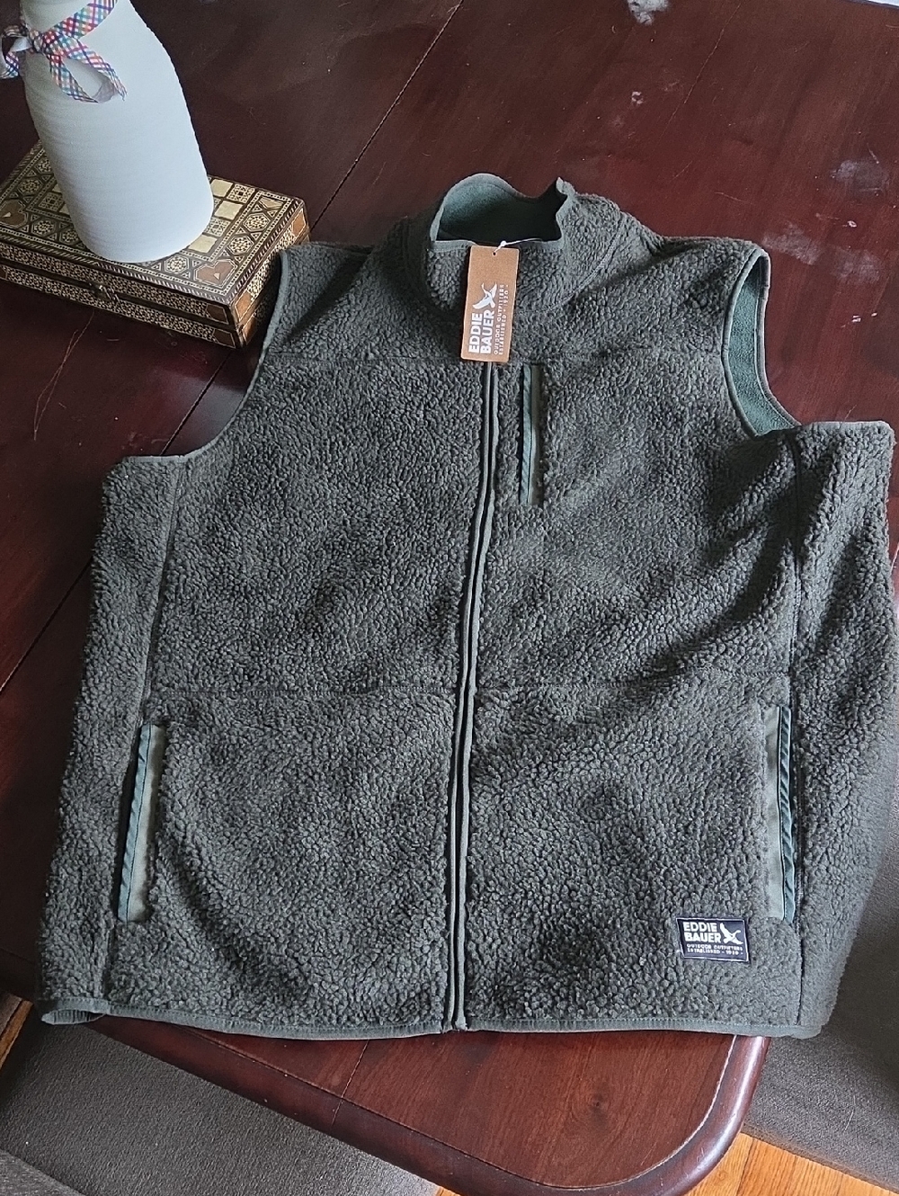 NWT Eddie Bauer MT Chilali Fleece Vest.  Hunter Green Sixe 2XLT Men